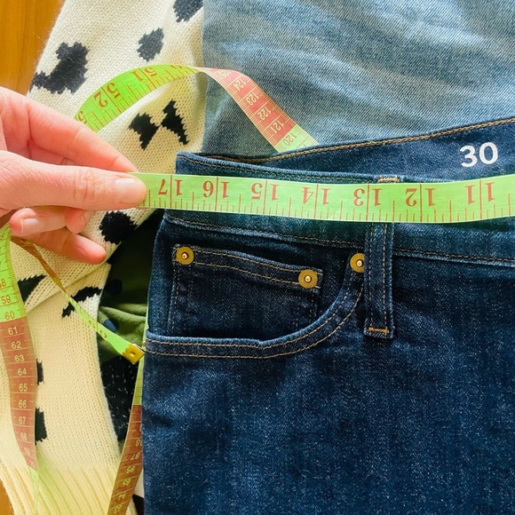 J. Crew 9" demi-boot crop jean in Dark Worn wash - Picture 7 of 12